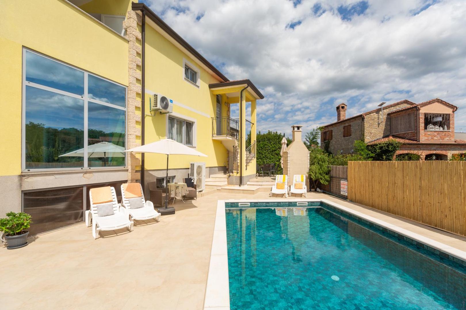 Villa Sandra, Aufnahme 11